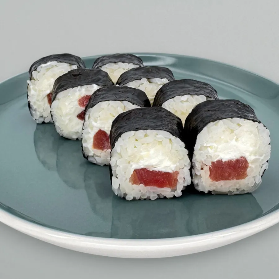 Маки с тунцом